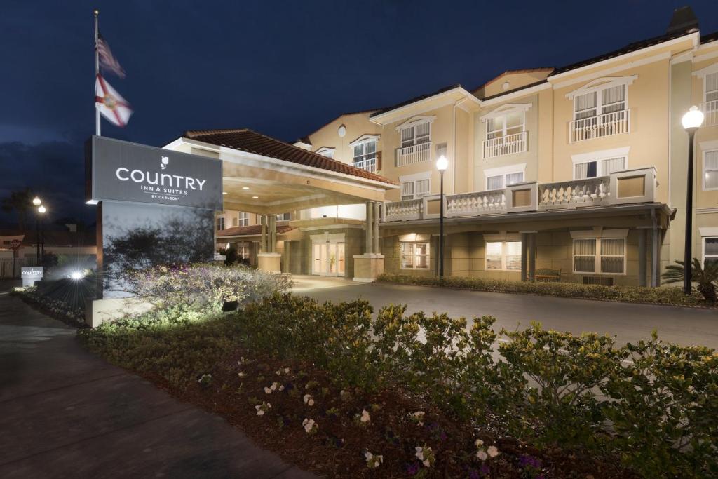 Country Inn & Suites by Radisson St. Augustine Downtown Historic District FL Main image 1